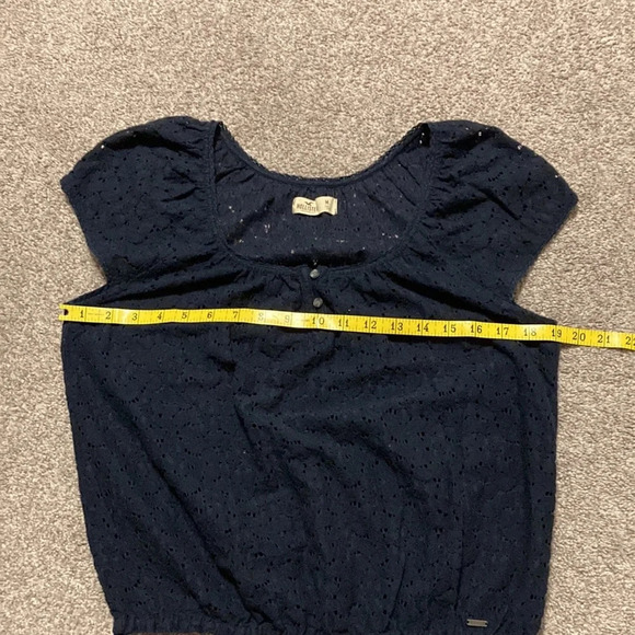 Hollister Navy Lace Cap Sleeve Top M - Picture 10 of 15